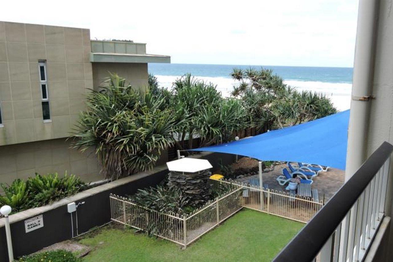 President Holiday Apartments - Absolute Beachfront ゴールドコースト エクステリア 写真